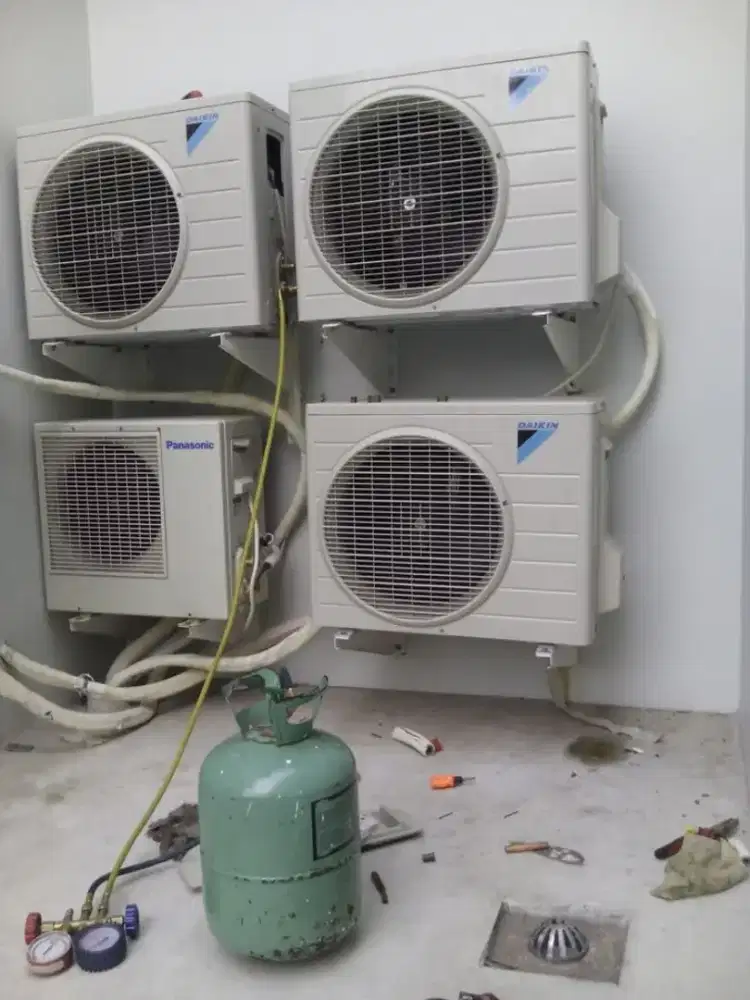 Service Ac,Kulkas,Pompa Air,Mesin Cuci dan Bongkar Pasang AC.