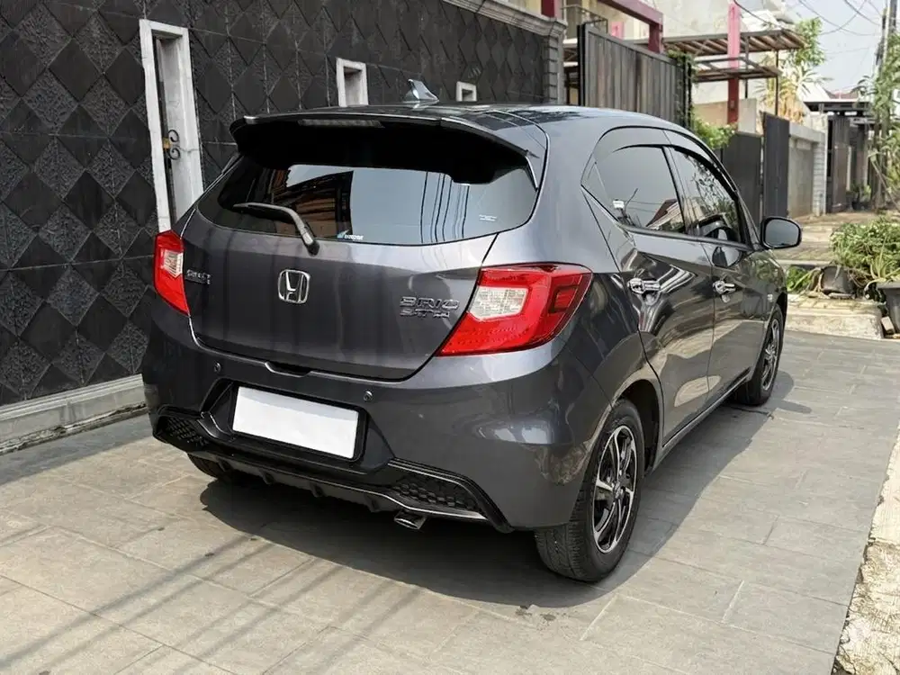 Honda Brio 1.2 E CVT Matic TH 2026 NIK 2025 Abu Abu