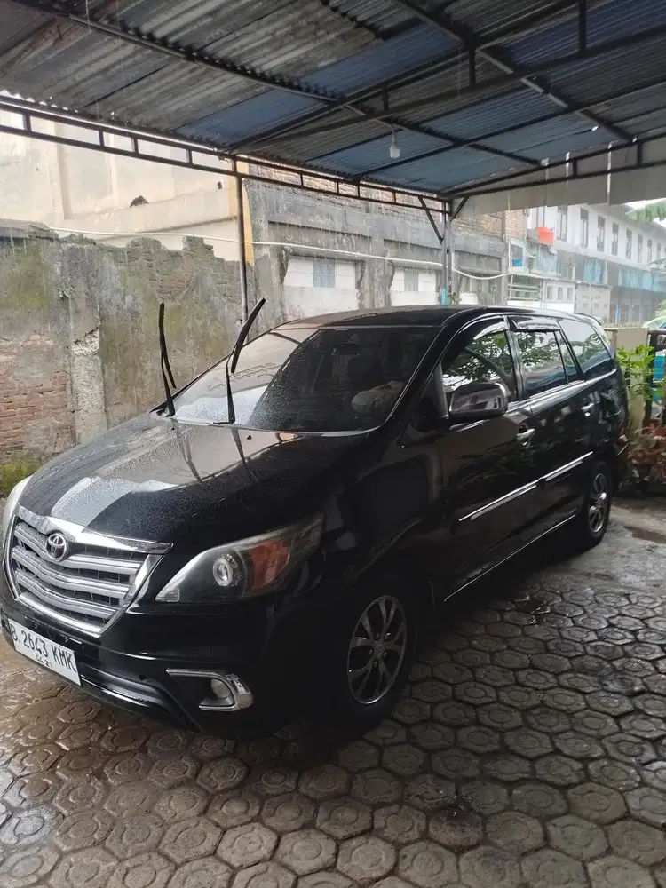 Toyota Kijang Innova 2004 Bensin