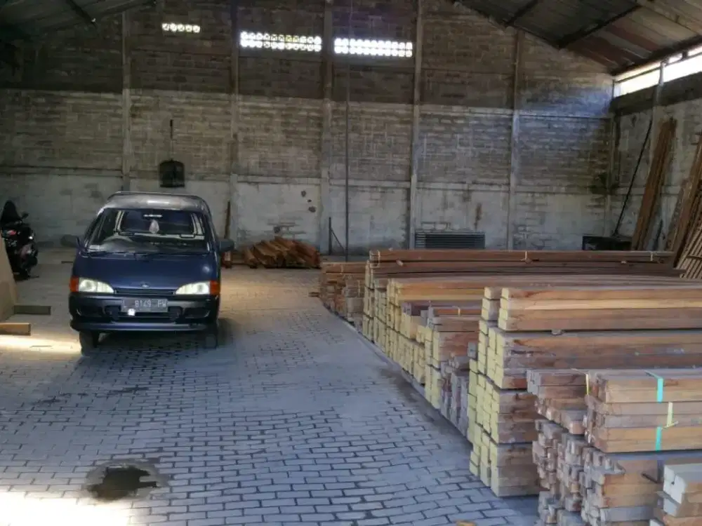 Gudang Bratang Baratajaya Surabaya Tengah kota