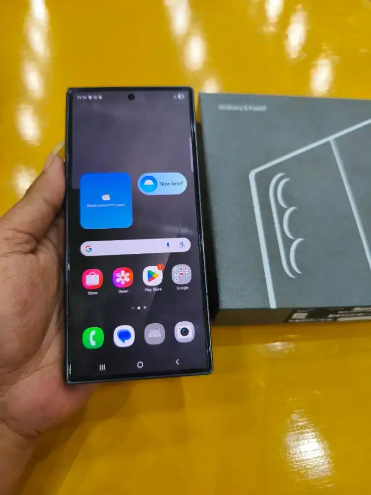 Galaxy z fold 7 sein 12/256 gb