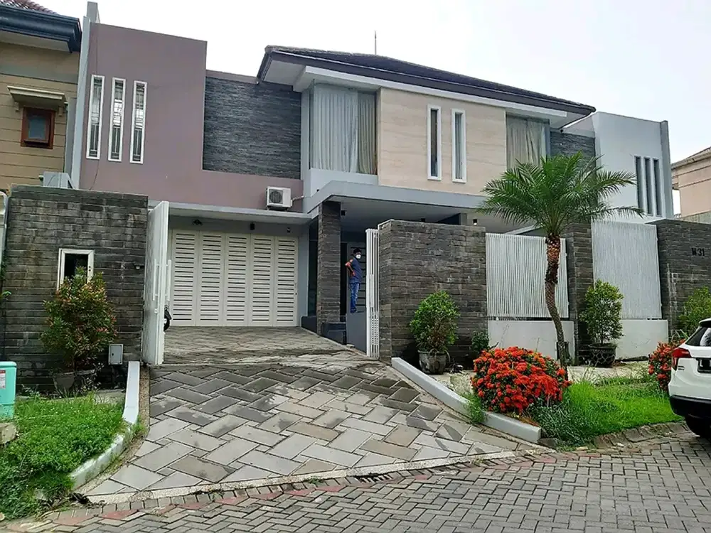 SEWA GOLF VIEW BDG BUKIT DARMO GOLF DKT GRAHA PAKUWON