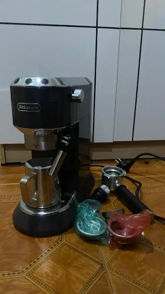 Mesin Kopi Merk DeLonghi