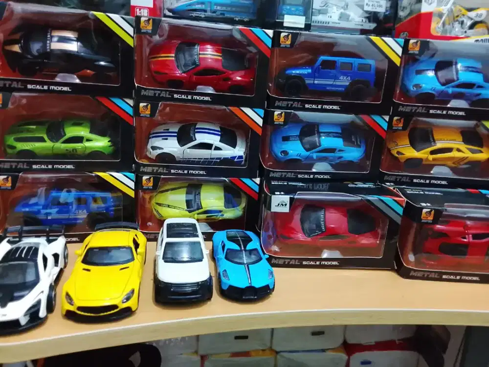 Diecast mobil sport Skala 1.43