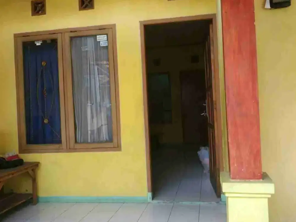 Dijual rumah di Sariwangi