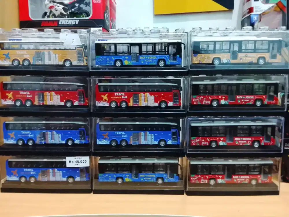 Diecast kemasan akrilik bus, kapal selam/warship/pesiar dan kereta