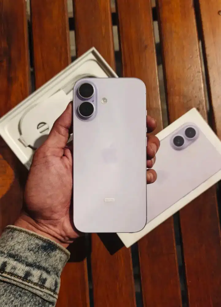 Iphone 17 256GB ibox pemakaian sebentar