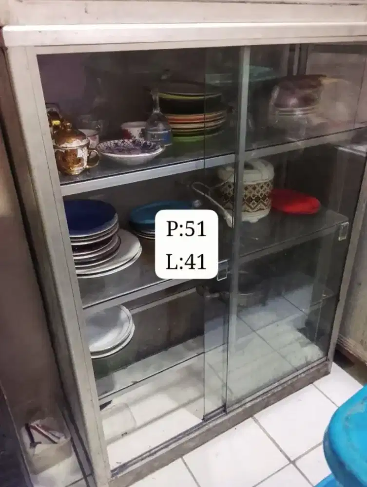 Lemari etalase p:51/L:41