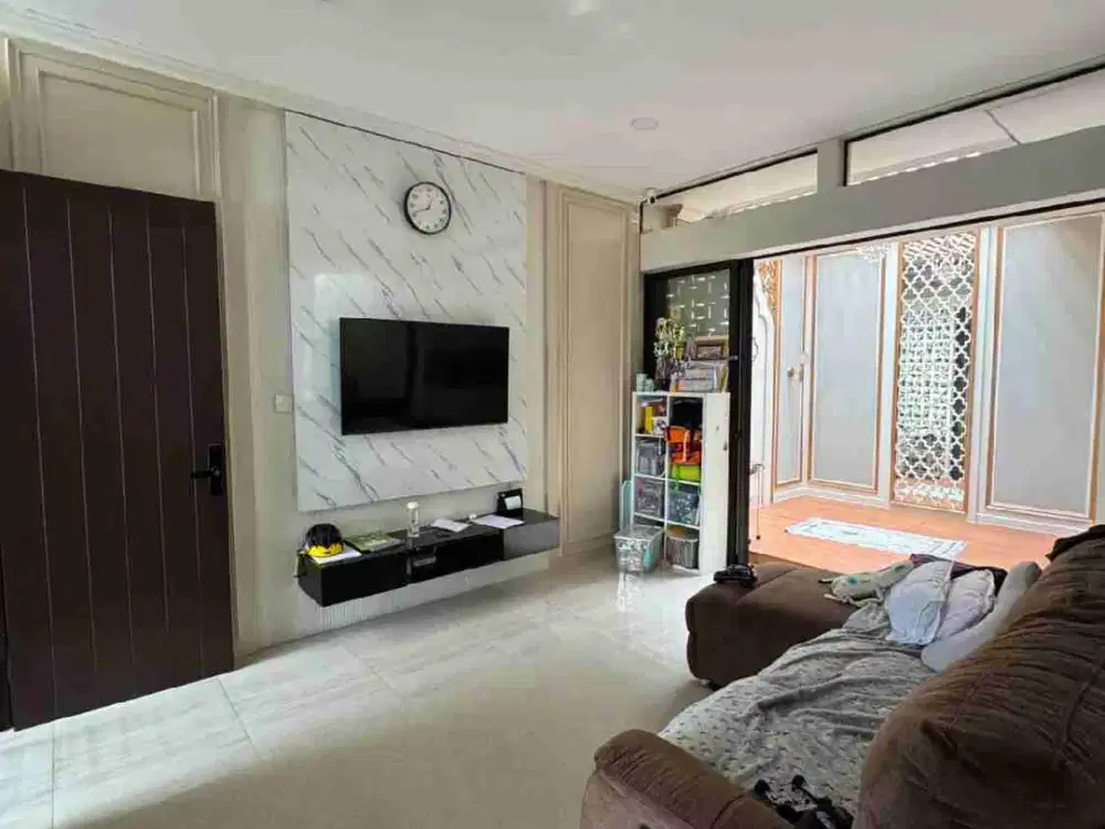 Rumah cakep  Flora tipe Freya premium full furnish upgrade dengan 4 KT dan carport 2 mobil + canopy