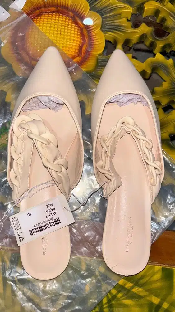 Jual sendal cewek masih baru