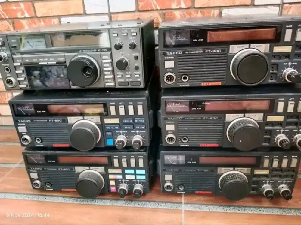 DIBELI RADIO HT RIG SSB DIBAYAR CASH TUNAI