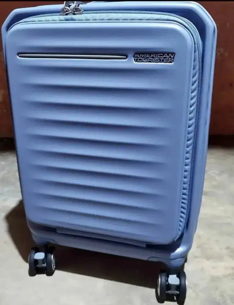 Koper American tourister