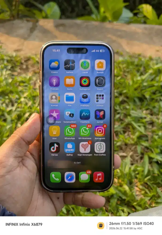 Handphon iPhone 15 blue