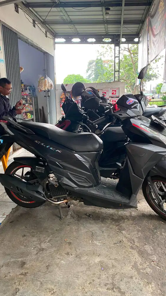 Vario Led Old 2016 125 ss kumplit