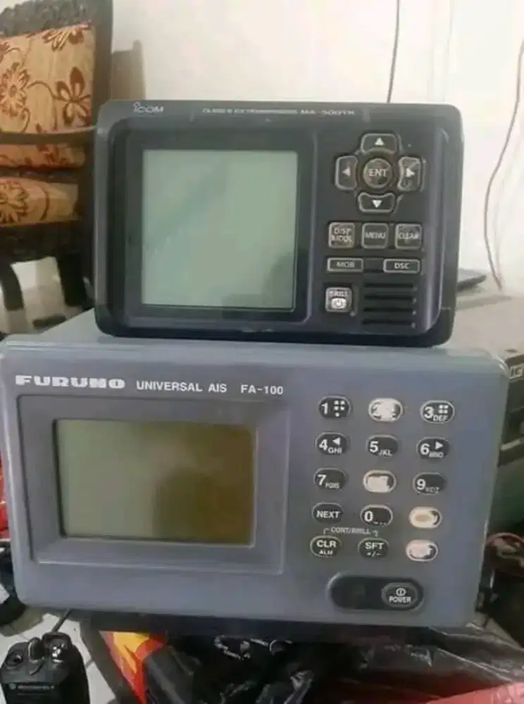 DIBELI RADIO HT RIG SSB DIBAYAR CASH TUNAI