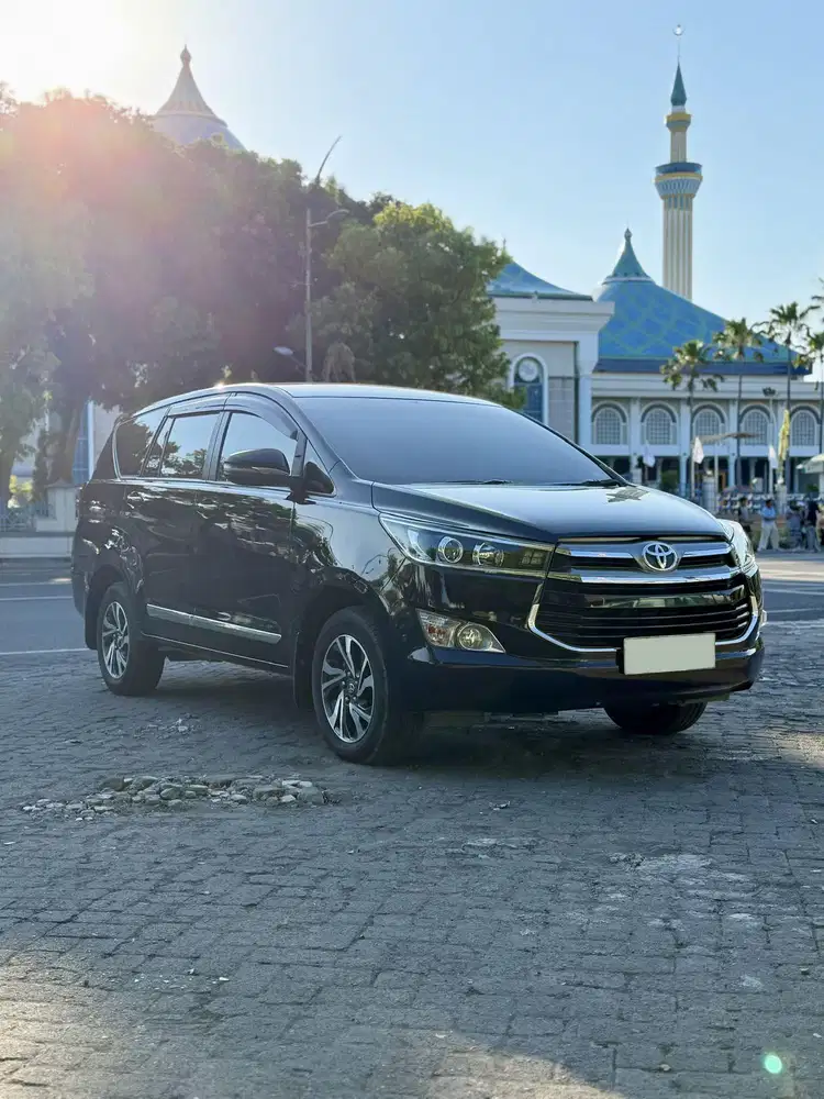 Toyota Innova 2.4 V Lux Diesel AT 2018 Istimewa