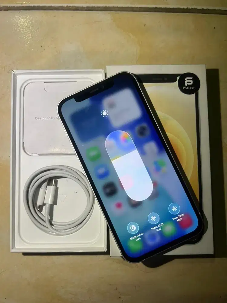 iPhone 12 64gb White