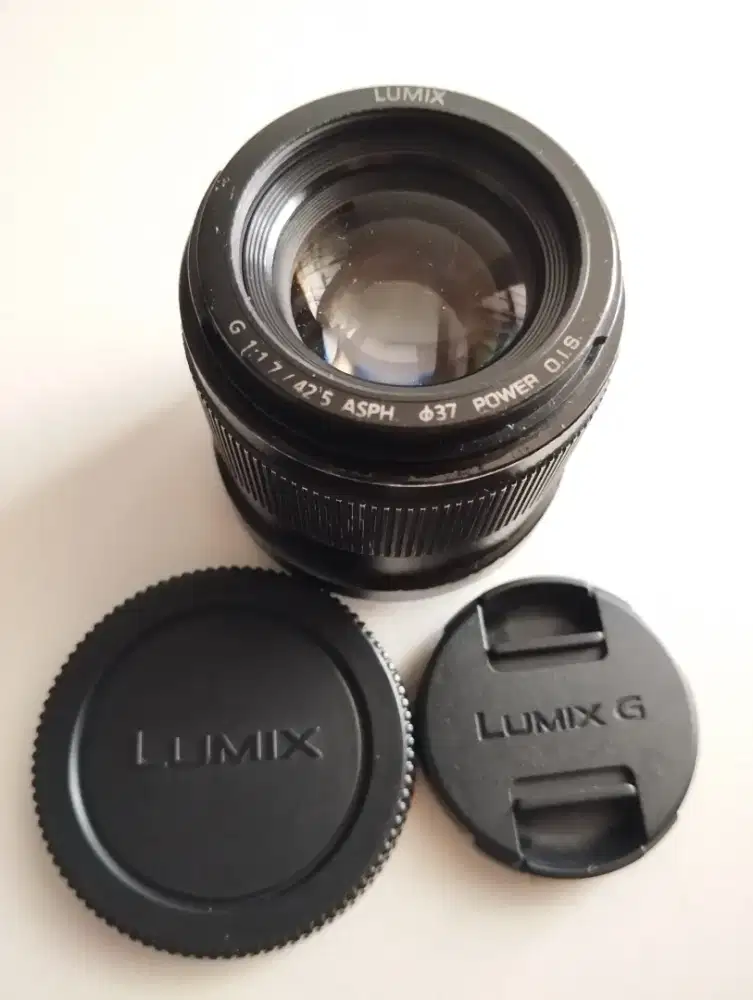 Lensa Fix Panasonic LUMIX G 42,5mm F/1,7 ASPH
