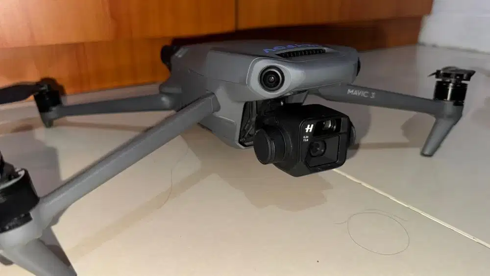 DJI Mavic 3 Combo RC Pro - Kondisi Sangat Mulus, No Crash!