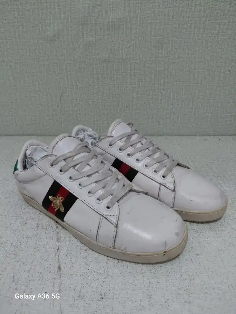 Gucci Ace sneaker putih
size 40 insole 25 cm