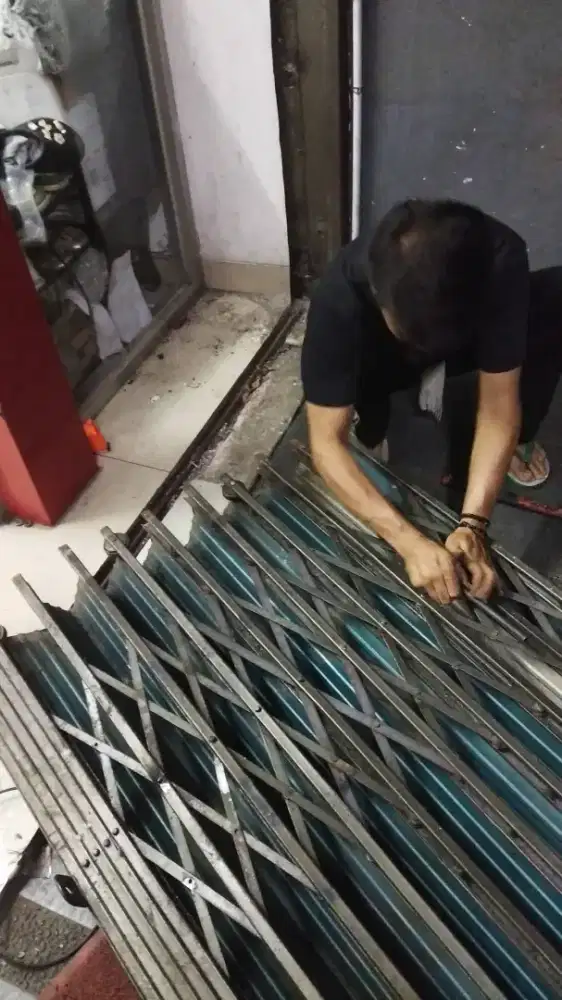 Service Rolling door area Daan Mogot Jakarta Barat (9)