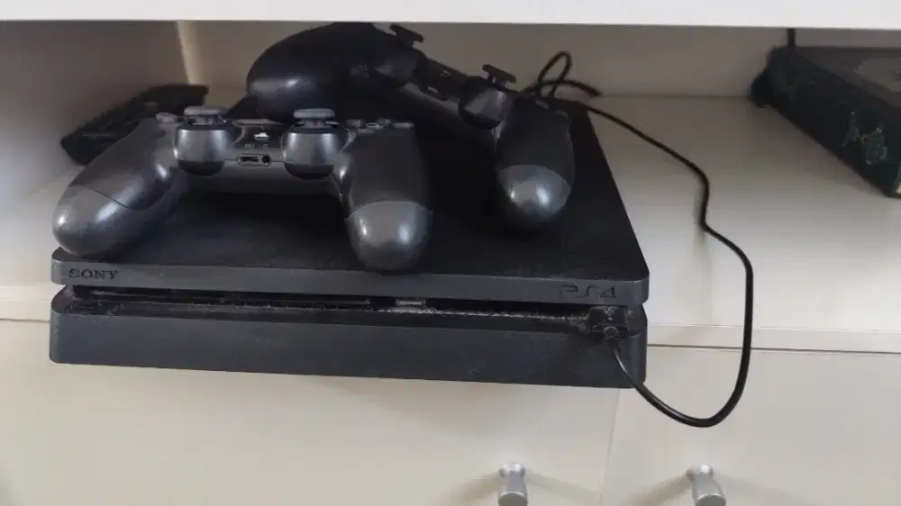 Jual PS 4 Ori Rp. 2.900.000