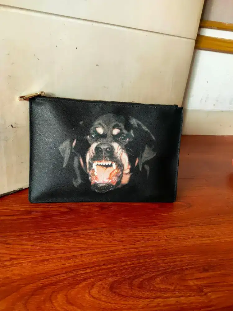 GIVENCHY Rottweiler Flat Clutch Saffiano Leather ORIGINAL