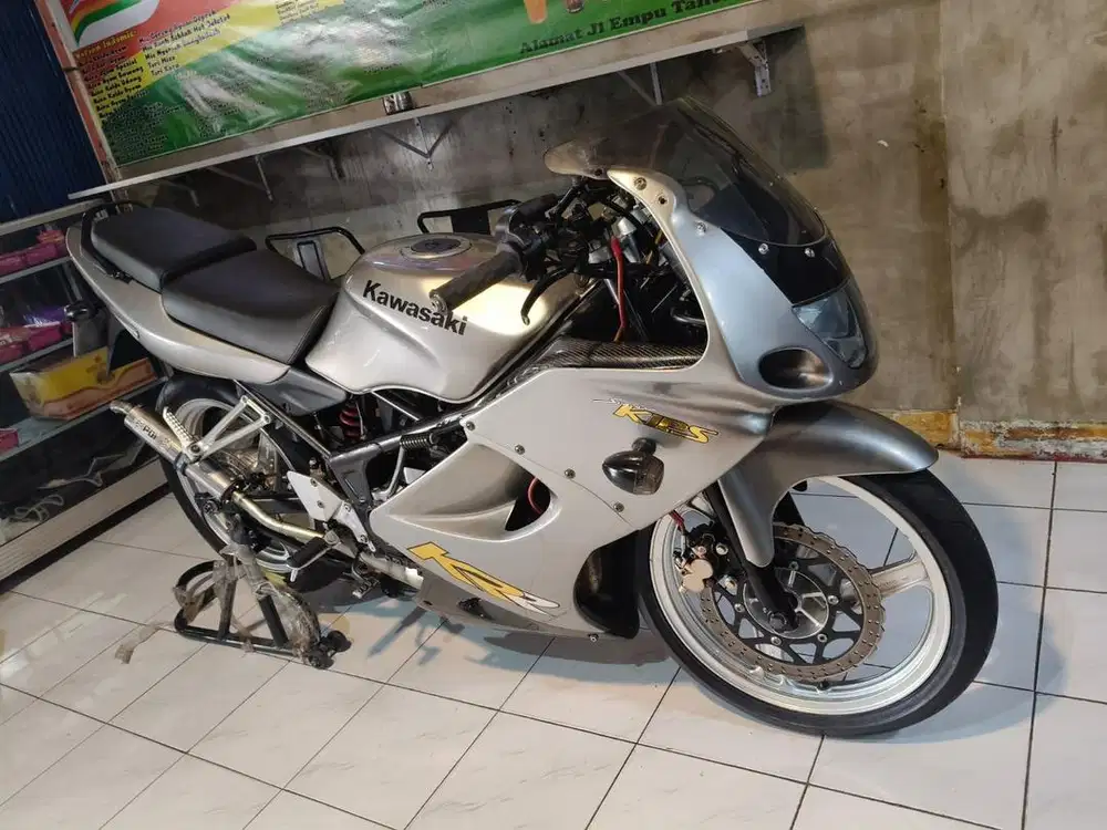 Dijual Ninja Rr old 2010 Jos