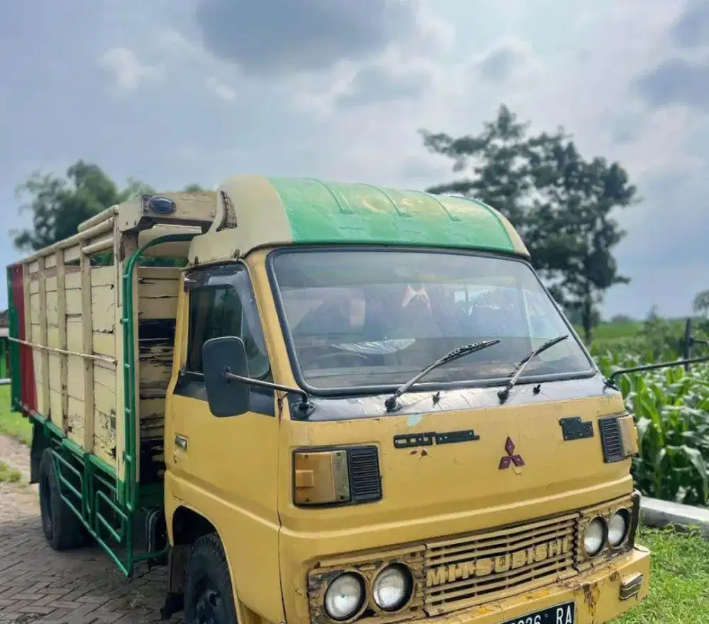 Mitsubishi ps 100 6 roda tahun 1995