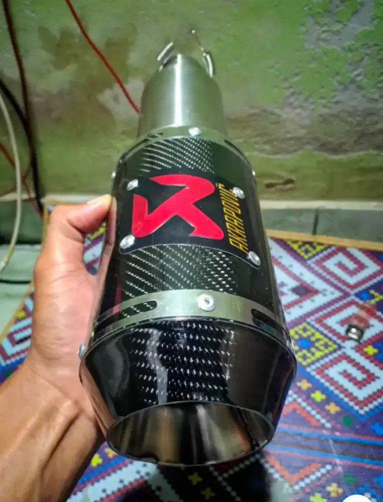 Silincer AKRAPOVIC Lorenzo Carbon, lubang inlet 50mm/2 inch