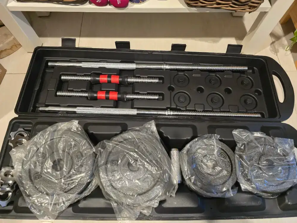 Dumbell dan Barbell set total berat 50kg kondisi baru, alat gym.
