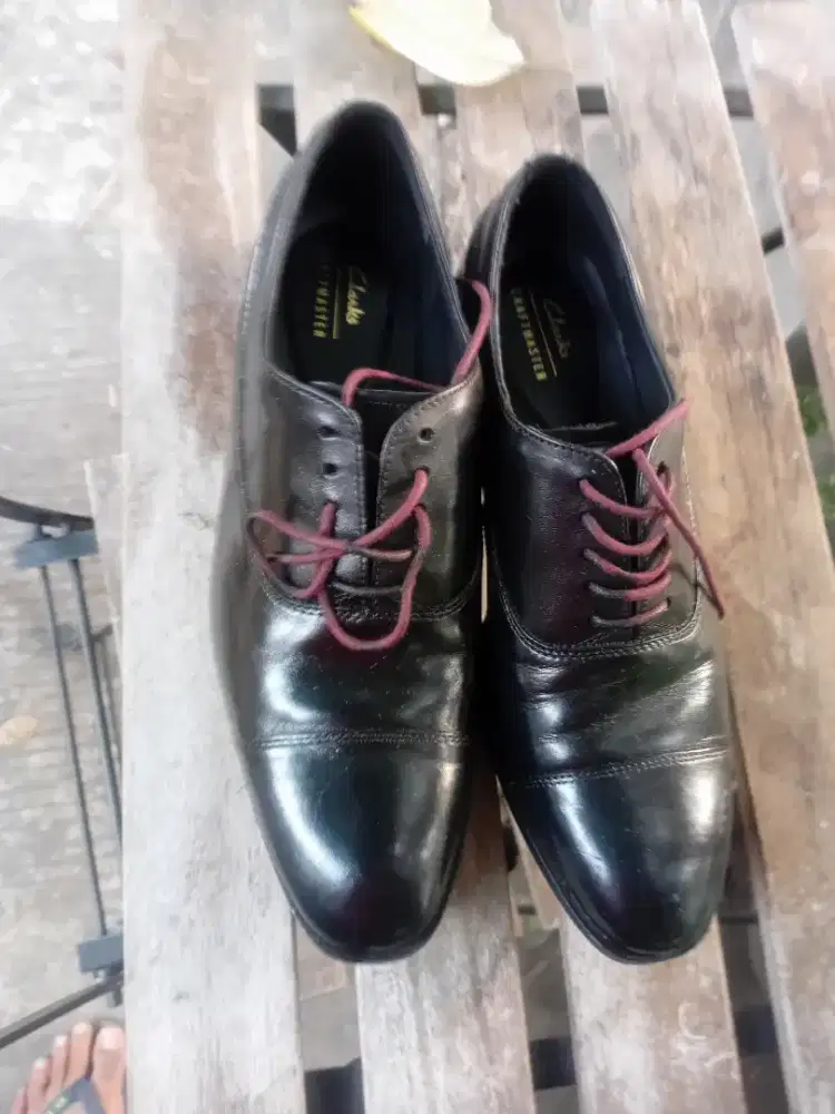 Sepatu Clark size 42