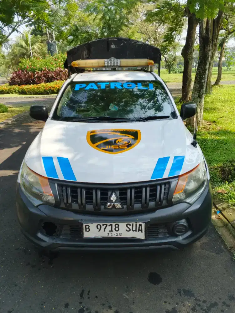 Cutting stiker mobil