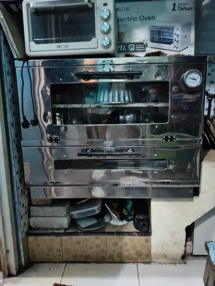 Oven stainles manual P 90 x l 55x T 60