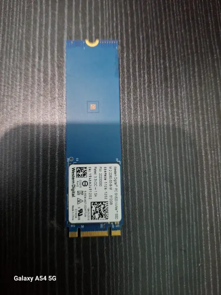 Bismillah dijual ssd m.2nvme 512gb sudah ada windows11