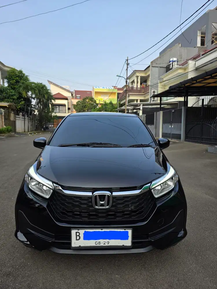 KM 2.860 Perak Honda Brio E Facelift 2024 Hitam Seperti Baru