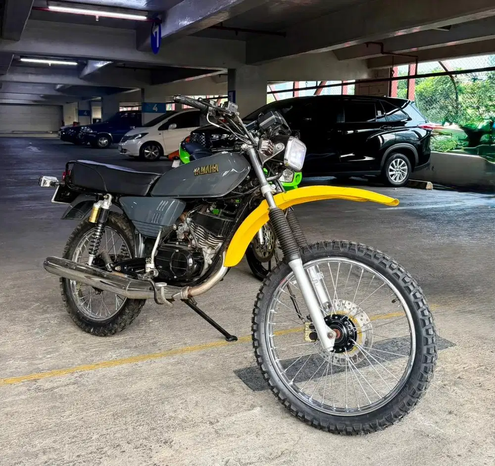 Yamaha YT 115 ex Police
