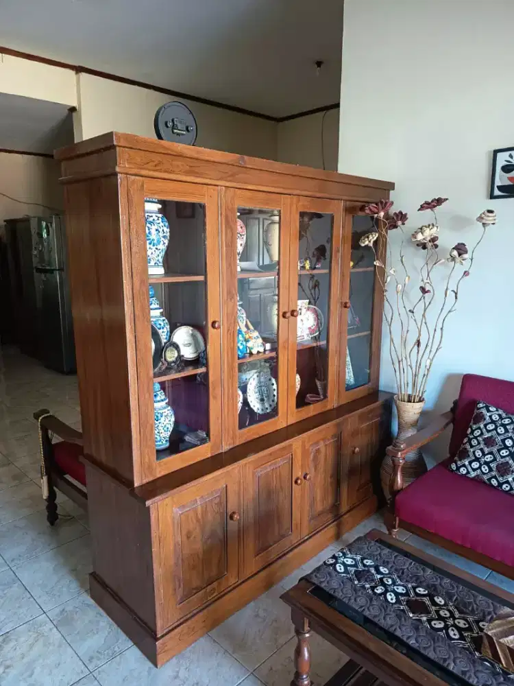 Lemari bufet sekat ruangan