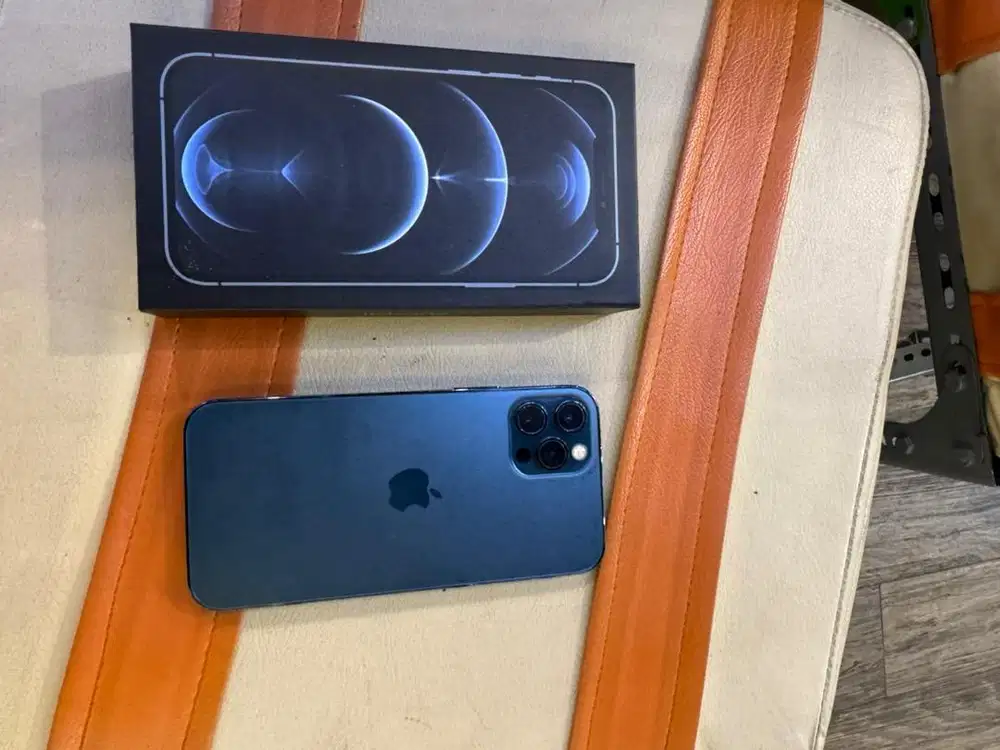 Iphone 12 pro 128gb pemakaian sendiri