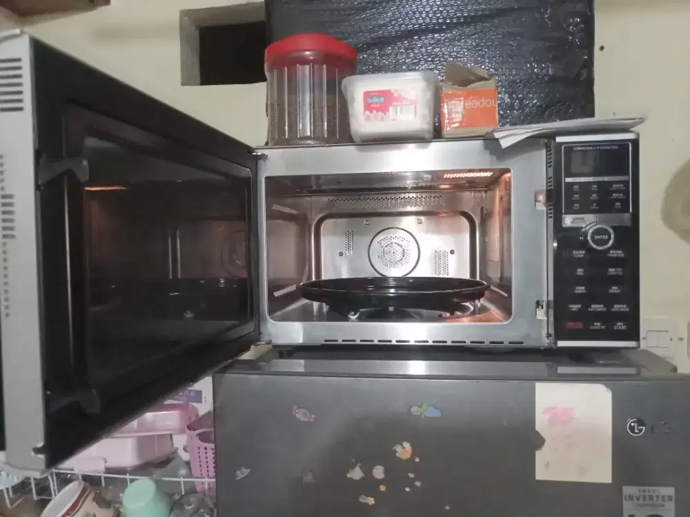 Microwave Sharp 26 liter kondisi bagus