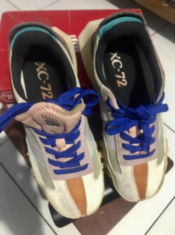 preloved New Balance XC-72 Ivory Aluminium size 5/37.5