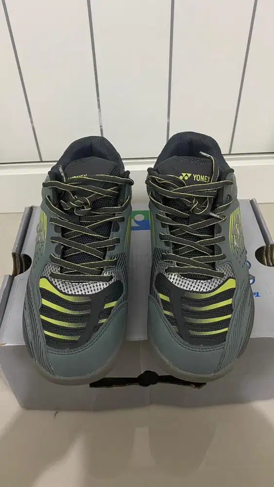 Sepatu Badminton Yonex Kiwami Size 39