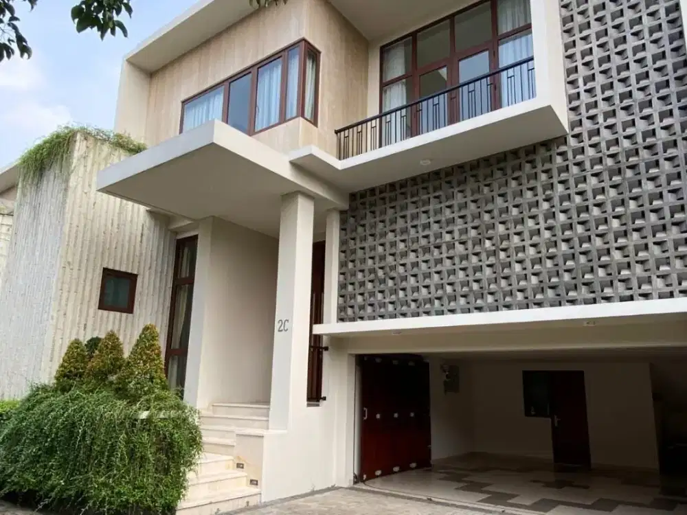Disewakan Compound House Modern Minimalis di Area Kemang Jakarta Selatan | Std700