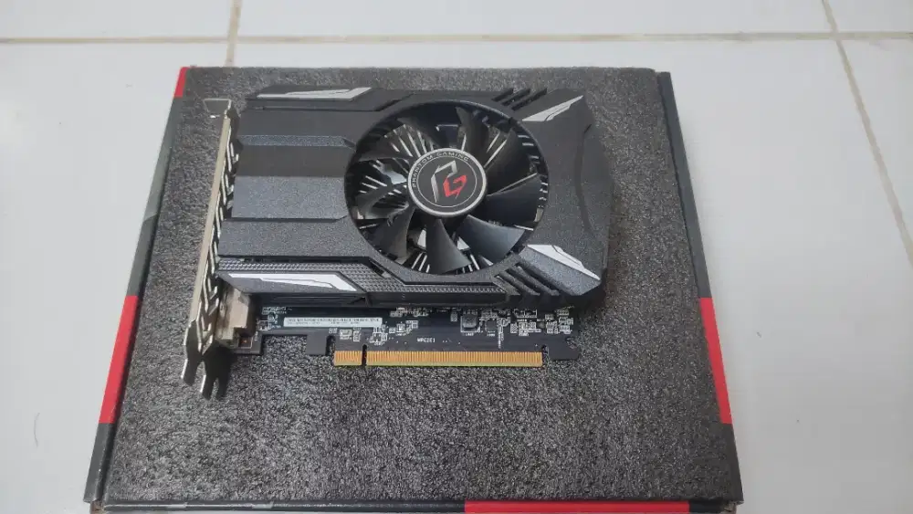 VGA ASRock RX 550 4GB GDDR5 Phantom Gaming Fullset Mulus