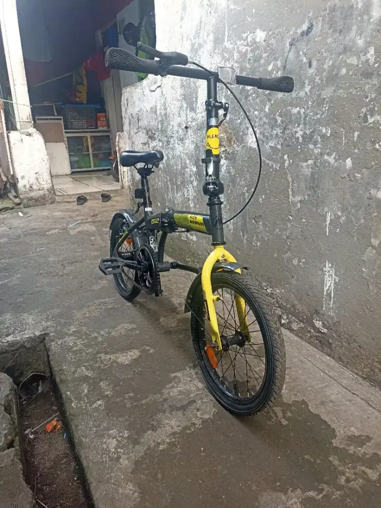 Sepeda lipat morison 16