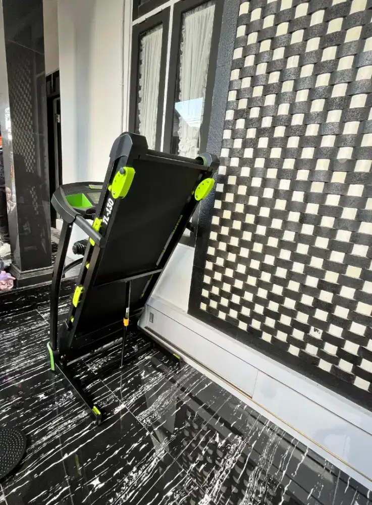 Treadmill multi fungsi standar rumahan ada sit up alat pijat