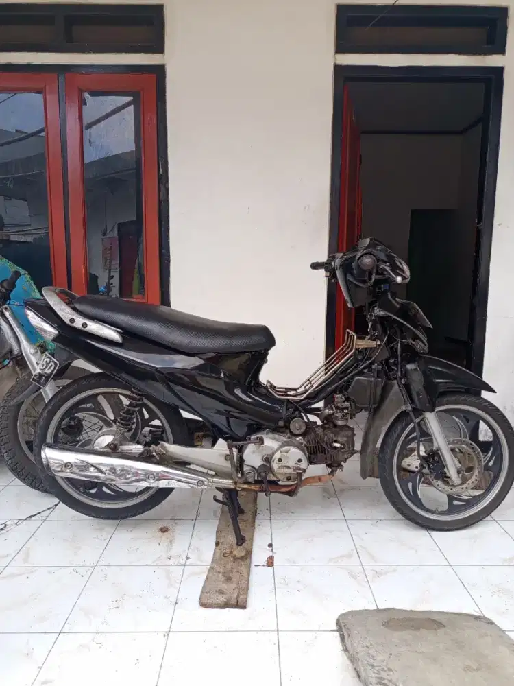 Honda kharisma 2004