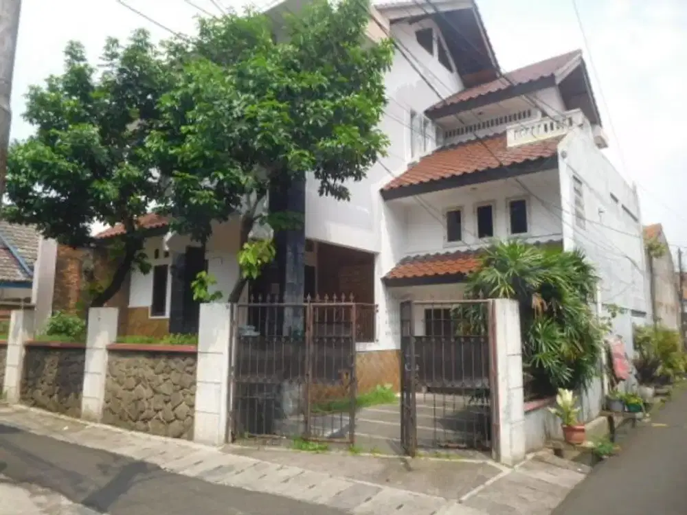 Dijual Murah Rumah 2 lantai di Bidara Cina , Jakarta Timur
