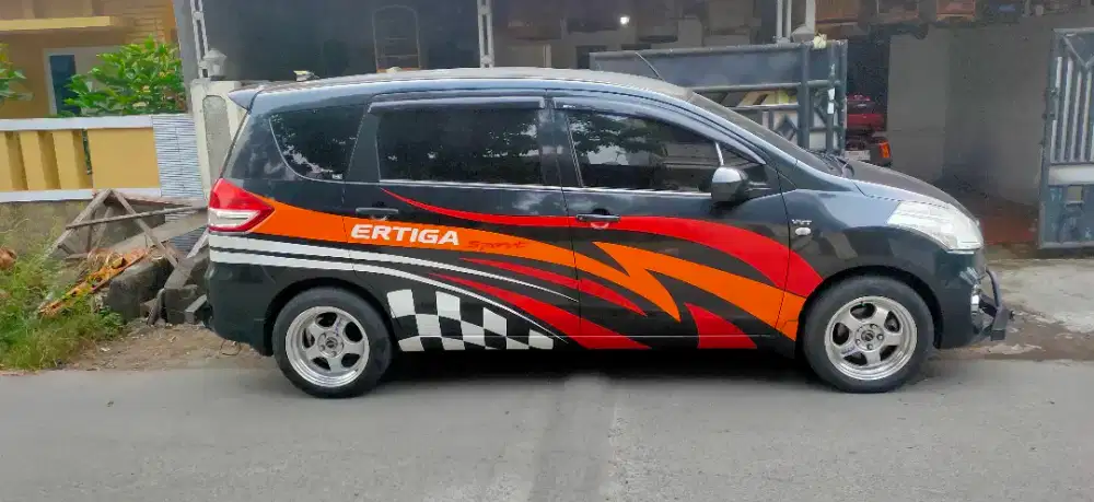 DIJUAL Suzuki Ertiga GL 2017~Hitam |Siap Pakai