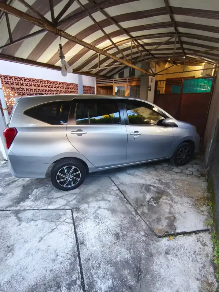 Toyota calya g manual tahun 2021 warna silver plat ab tangan pertama